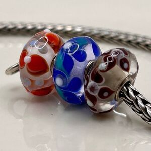 TROLLBEADS Lot Of 3 Small & Beautiful Uniques LAA 925S NEW! Coral Red Blue Brown
